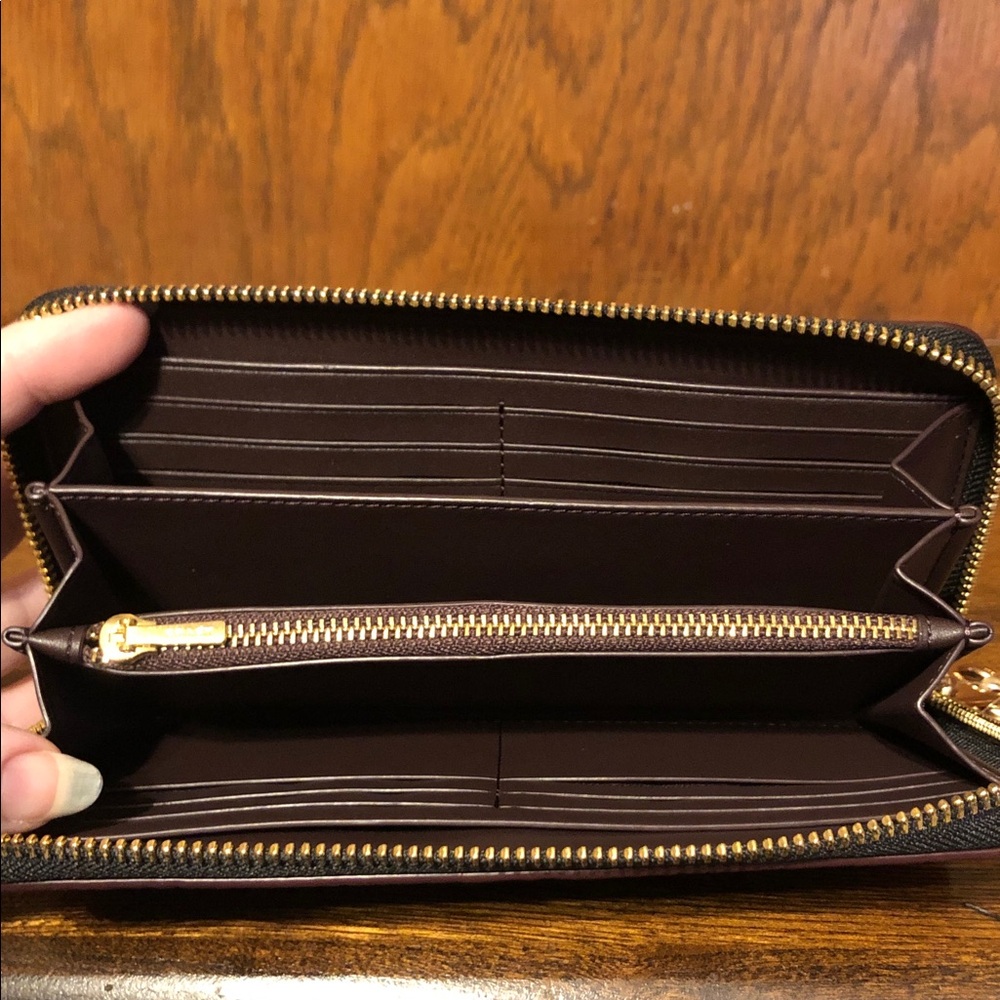 NWT-Coach-Long Zip Around Continental Wallet-Roses🌹Floral-Black & Red-$318 - Picture 6 of 12